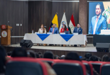 En el marco de la conmemoración de los 203 años de Independencia de Riobamba, la Escuela Superior Politécnica de Chimborazo (ESPOCH) fue sede de la sesión del Pleno del Consejo de Participación Ciudadana y Control Social (CPCCS), evento que reunió a ciudadanos y autoridades locales, provinciales y nacionales. 