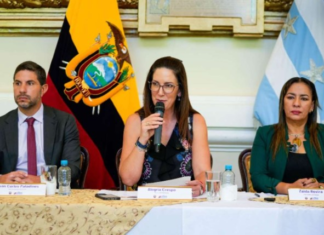Más de 2,3 millones de estudiantes y 115.000 profesores de 9.400 instituciones educativas serán beneficiados del Plan de Retorno seguro implementado por el Gobierno Nacional para el inicio de clases en el régimen Costa y Galápagos, previsto para este 5 de mayo de 2025, de manera escalonada.