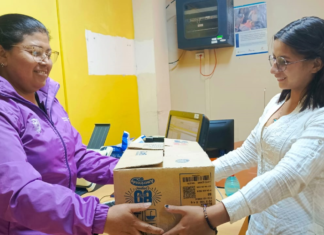 El Ministerio de Inclusión Económica y Social (MIES), a través de su Dirección Distrital Chambo - Riobamba, habilitó un punto de donación en la provincia de Chimborazo con el objetivo de recolectar ayuda para los damnificados del sismo registrado el pasado viernes 25 de abril en Esmeraldas.