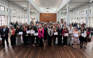 La Coordinación Zonal 3 del Ministerio de Educación llevó a cabo la entrega oficial de nombramientos a los maestros que superaron el concurso de méritos y oposición en los niveles de Educación Inicial y Educación General Básica.