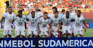 Los últimos resultados en la LigaPro no han sido los mejores para el equipo ecuatoriano. De los dos partidos más recientes disputados en casa, solo logró un empate, sumando apenas un punto de seis posibles, lo que ha complicado su posición en la tabla de ubicaciones.