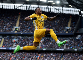En una liga tan exigente como la Premier League, donde los ciclos suelen ser breves, alcanzar los 100 partidos con un mismo club no es una hazaña menor.