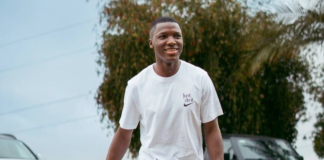 Moisés Caicedo, mediocampista del Chelsea, atraviesa el mejor momento de su carrera y hoy es un titular indiscutido en el conjunto londinense que ha entrado en la conversación de los jugadores más influyentes de la Premier League.