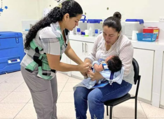 La tosferina, una enfermedad respiratoria altamente contagiosa y prevenible por vacunación, ha registrado un preocupante repunte en Ecuador.