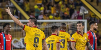 Barcelona derrotó por 1-0 a El Nacional y se mantiene como líder del campeonato ecuatoriano, en una jornada que tuvo como protagonista a Octavio Rivero, autor del único gol del compromiso.