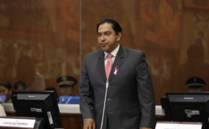 El expresidente Lucio Gutiérrez propuso este 21 de abril de 2025, que el gobierno de Daniel Noboa debe implementar una estrategia de ‘descorreización‘ en todas las instituciones del Estado para asegurar estabilidad y efectividad en su mandato.
