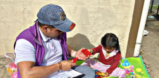 En la provincia de Chimborazo, 7.515 niñas y niños de entre 0 y 3 años, junto a sus familias, reciben atención integral a través de la modalidad “Creciendo con Nuestros Hijos” (CNH), impulsada por el Ministerio de Inclusión Económica y Social (MIES).