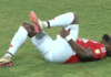 El capitán y máximo goleador histórico de la Selección Ecuatoriana salió lesionado en la Copa Libertadores con el Internacional de Porto Alegre. La Tricolor podría perder a su referente ofensivo.