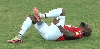 El capitán y máximo goleador histórico de la Selección Ecuatoriana salió lesionado en la Copa Libertadores con el Internacional de Porto Alegre. La Tricolor podría perder a su referente ofensivo.
