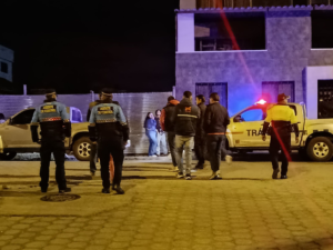 Durante el feriado por el 1 de mayo, el intendente de Policía de Chimborazo, Marcelo Mancheno, lideró un operativo de control interinstitucional en coordinación con la Policía Nacional del Ecuador y el Municipio de Riobamba.