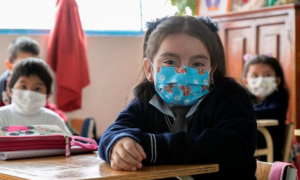 Después de un período marcado por la incertidumbre y la preocupación sanitaria, las aulas de Chimborazo se preparan para reabrir sus puertas a partir del próximo 2 de junio, así lo confirmó el Ministerio de Educación, que revirtió la suspensión inicial de 60 días decretada por el COE provincial debido a un brote de tosferina.
