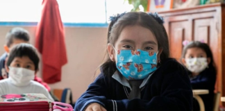 Después de un período marcado por la incertidumbre y la preocupación sanitaria, las aulas de Chimborazo se preparan para reabrir sus puertas a partir del próximo 2 de junio, así lo confirmó el Ministerio de Educación, que revirtió la suspensión inicial de 60 días decretada por el COE provincial debido a un brote de tosferina.