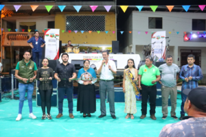 En un nuevo paso hacia la equidad territorial y el fortalecimiento del desarrollo rural, la Prefectura de Bolívar, liderada por Aníbal Coronel, junto a la Viceprefecta, María Elena Coles, realizó este 13 de mayo, la entrega oficial de tres importantes obras de infraestructura en los cantones Chillanes y Guaranda.
