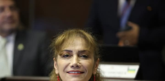 Este 15 de mayo, el Tribunal Contencioso Electoral (TCE) ha admitido a trámite una denuncia interpuesta por Juan Esteban Guarderas, exconsejero del Consejo de Participación Ciudadana y Control Social (CPCCS), en contra de la legisladora Patricia Núñez Ramos, representante de la provincia de Chimborazo por el movimiento Revolución Ciudadana.