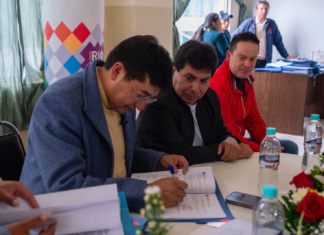 El Municipio de Riobamba concretó el 19 de mayo, la firma de 116 contratos de arrendamiento por un período de tres años con los comerciantes del Centro Comercial Popular “La Condamine”.