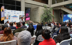En un evento cargado de entusiasmo y compromiso por el turismo sostenible, autoridades del cantón Puerto López, en la provincia de Manabí, realizaron el pre-lanzamiento oficial del XXVII Festival de Observación de Ballenas – Puerto López 2025.