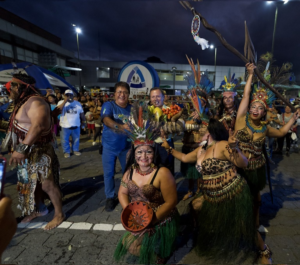 La Fiesta de las Nacionalidades Indígenas de Pastaza 2025 se celebra del 9 al 11 de mayo en la ciudad de Puyo, en memoria de la caminata de las nacionalidades realizada en 1992 y que dio como fruto la adjudicación de las escrituras de los territorios a las comunidades por el presidente Rodrigo Borja Cevallos.