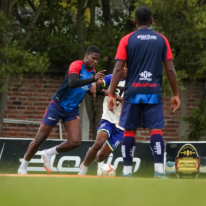 Luego de semanas de incertidumbre y división interna, finalmente llegó la noticia que muchos esperaban en Riobamba: Jaime Tamayo y Fernando Flor, las dos figuras en disputa por el mando del Centro Deportivo Olmedo, alcanzaron un acuerdo.