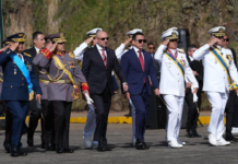 En un acto cargado de simbolismo y patriotismo, realizado el 24 de mayo, el presidente Daniel Noboa encabezó la ceremonia militar en conmemoración de los 203 años de la Batalla de Pichincha, realizada en el emblemático Templo de la Patria, en la Cima de la Libertad.