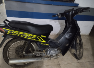 La Policía Nacional del Ecuador, en el marco de su labor permanente de garantizar la seguridad ciudadana y el orden público, logró la recuperación de una motocicleta reportada como robada durante un operativo de control realizado en el cantón Chillanes, provincia de Bolívar.