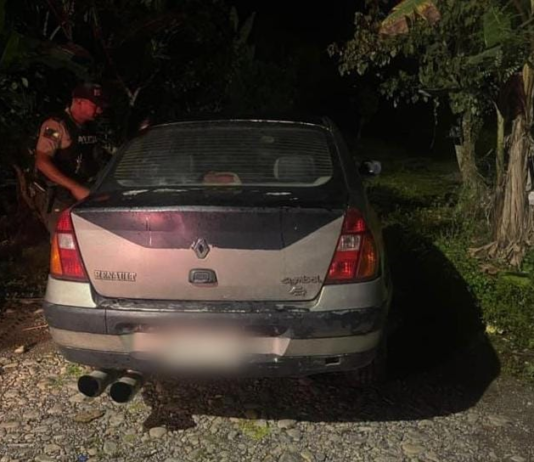 En el marco de las acciones estratégicas para combatir la inseguridad, personal policial del Subcircuito San Luis de Pambil 1, perteneciente al Distrito Guaranda, ejecutó un operativo antidelincuencial fijo en el ingreso a la parroquia San Luis de Pambil, específicamente a la altura del Puente Nuevo.