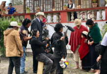Chimborazo se convierte en el escenario principal de “Karaju”, la nueva película del cineasta chimboracense William León. Esta producción, que antecede la historia de Fernando Daquilema, cuenta con el respaldo del Instituto de Fomento a la Creatividad y la Innovación (IFCI) del Ministerio de Cultura, y reúne a un talentoso equipo de cineastas nacionales, sabios, comuneros y artistas locales, todos concentrados en la comunidad Cachaton San Francisco, en la parroquia Cacha.