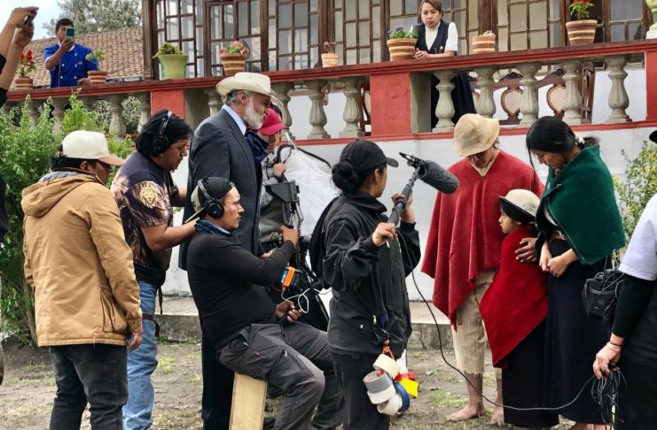 Chimborazo se convierte en el escenario principal de “Karaju”, la nueva película del cineasta chimboracense William León. Esta producción, que antecede la historia de Fernando Daquilema, cuenta con el respaldo del Instituto de Fomento a la Creatividad y la Innovación (IFCI) del Ministerio de Cultura, y reúne a un talentoso equipo de cineastas nacionales, sabios, comuneros y artistas locales, todos concentrados en la comunidad Cachaton San Francisco, en la parroquia Cacha.