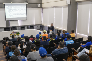 El Municipio del cantón Pastaza llevó a cabo este 13 de mayo, una jornada de socialización interna sobre el beneficio económico mensual destinado a cubrir los gastos de guardería para hijos de funcionarios municipales menores de 5 años, en cumplimiento del Acuerdo Ministerial MDT-2023-085, emitido por el Ministerio del Trabajo.