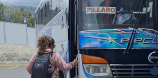 Usuarios aseguran que el pasaje para trasladarse desde Ambato hasta Píllaro y viceversa aumentó a más del doble durante el cierre de la vía que comunica a estos dos cantones.