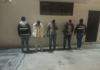 En una operación encubierta, la Policía Judicial de Chimborazo logró la captura de tres presuntos integrantes del Grupo Delictivo Organizado “Los Lobos”. Además de armas y dispositivos electrónicos, se halló evidencia de una red de falsificación de dinero.
