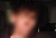 La noche del 22 de mayo de 2025 se convirtió en escenario de un operativo policial que sacudió el sector del circuito 24 de Mayo, en Riobamba. Un adolescente fue aprehendido por agentes del Distrito Riobamba-Chambo al ser sorprendido con un teléfono celular reportado como robado, lo que lo implicaría en un presunto delito de hurto.