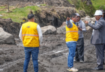 El pasado 1 de mayo, con el objetivo de fortalecer la conectividad rural y mejorar la calidad de vida de los habitantes del cantón Guano, el prefecto de Chimborazo, Hermel Tayupanda, realizó una inspección técnica a los trabajos de mejoramiento vial que se ejecutan en la comunidad Olte San Pedro.