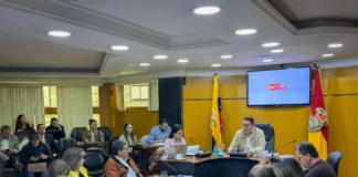 Una funcionaria municipal (que trabajaba como asistente de archivo) y un exempleado están bajo investigación tras detectarse la presunta manipulación ilegal de claves catastrales en la dependencia de Avalúos y Catastros del Municipio de Cuenca.