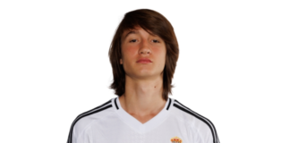En medio de una racha de lesiones que ha dejado tocado al primer equipo del Real Madrid, una luz comienza a asomar desde las canteras de Valdebebas. Su nombre es Joan Martínez, un central de 17 años, cuya proyección emociona al club.