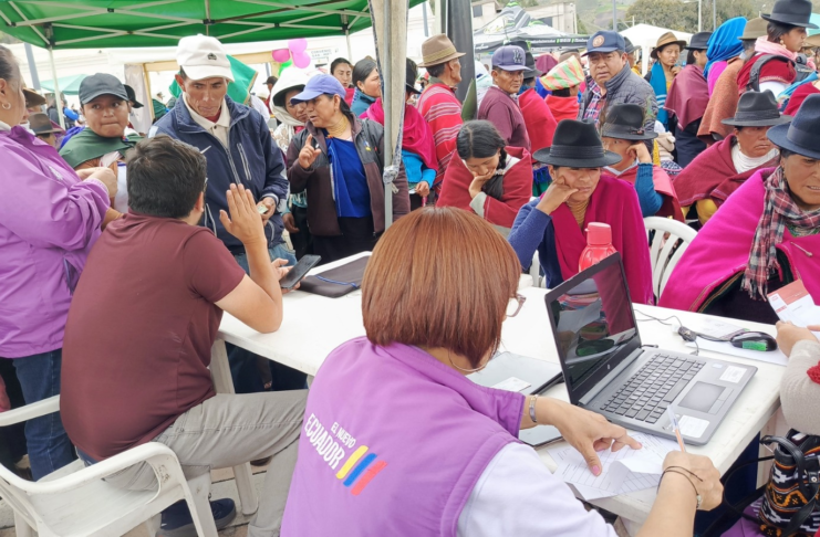 En la provincia de Chimborazo, 65.183 personas en situación de pobreza, pobreza extrema o vulnerabilidad son beneficiarias de bonos y pensiones otorgados por el Ministerio de Inclusión Económica y Social (MIES).
