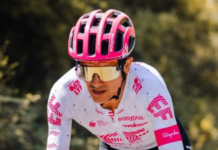 El ecuatoriano, campeón de esta competencia en 2019, dio sus primeras pedaladas en la jornada inaugural de la edición 2025. Sin hacer estridencias ni grandes gestos para la galería, el carchense firmó un debut sólido al entrar en el top 10 de la Etapa 1, disputada entre Durazzo y Tirana, en territorio albanés.