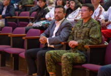 La Brigada Blindada Galápagos y la Escuela Superior Politécnica de Chimborazo (ESPOCH) han sellado una alianza estratégica a través de jornadas de socialización que buscan fortalecer la formación integral de los estudiantes.
