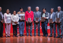 Con el estreno de dos obras audiovisuales, la Escuela Superior Politécnica de Chimborazo (ESPOCH) reafirmó su compromiso con la preservación del patrimonio cultural de Guano, con la participación de autoridades académicas, representantes comunitarios y del sector público, estudiantes y docentes.