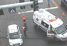 Un accidente de tránsito registrado la mañana del 8 de mayo en la vía Panamericana Norte, a la altura de la calle Río Coca, dejó tres personas heridas, entre ellas un menor de edad.