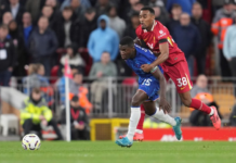 En una actuación sólida y contundente, el Chelsea dio un paso rumbo a la final de la UEFA Conference League tras imponerse 4-1 al Djurgardens, en el duelo de ida por las semifinales del certamen.