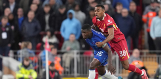 En una actuación sólida y contundente, el Chelsea dio un paso rumbo a la final de la UEFA Conference League tras imponerse 4-1 al Djurgardens, en el duelo de ida por las semifinales del certamen.