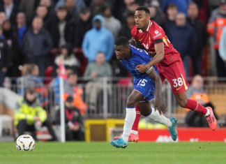 En una actuación sólida y contundente, el Chelsea dio un paso rumbo a la final de la UEFA Conference League tras imponerse 4-1 al Djurgardens, en el duelo de ida por las semifinales del certamen.