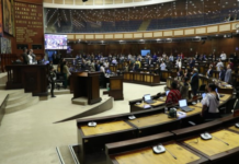 La Corte Constitucional rechazó la reforma que buscaba establecer una cuota obligatoria de contratación para personas mayores de 40 años en Ecuador. La medida había sido aprobada por la Asamblea Nacional en febrero.
