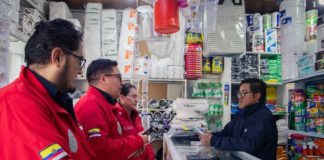 Los Bomberos de Riobamba continúan avanzando en la socialización del proyecto para la construcción de la nueva compañía “26 de junio X1” en el barrio Santa Rosa.