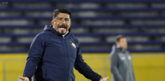 La crisis financiera vuelve a golpear a El Nacional. Cuando el equipo empezaba a mostrar señales de recuperación en lo futbolístico, el panorama institucional se vuelve otra vez oscuro, el plantel profesional del Bi-Tri decidió no entrenar en protesta por los sueldos impagos, una situación que arrastra desde hace meses y que amenaza con desbordarse.