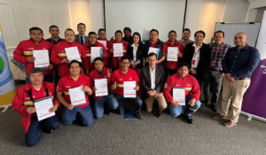 Como parte de su compromiso con la sostenibilidad y la acción climática, Arca Continental, en colaboración con la Unidad de Ozono del Ecuador, organismo vinculado a la Organización de las Naciones Unidas para el Desarrollo Industrial (ONUDI)), capacitó y certificó a técnicos del área de refrigeración de su operación en Quito.