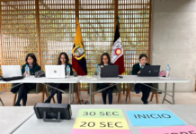 La Unidad Educativa Bilingüe Indoamérica celebra con orgullo el destacado desempeño de su equipo de debate, INDOMUN, que ha logrado clasificar a las semifinales de la prestigiosa Liga de Debate organizada por la Universidad Europea del Atlántico y la Fundación Universitaria Iberoamericana (FUNIBER).