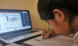 Debido al aumento de casos de tosferina, las clases en los cantones de Alausí, Chambo, Cumandá, Colta, Guamote y Riobamba continúan de manera virtual por 60 días, para proteger la salud de estudiantes, docentes y personal educativo.