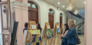 La fascinante vida y obra del célebre naturalista alemán Alexander von Humboldt llega al público de una manera original y cautivadora a través de la exposición de cómics "Un viaje que cambió el mundo", instalada en el hall del emblemático Teatro León.