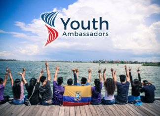 La Embajada de Estados Unidos en Ecuador anunció una nueva edición del programa “Youth Ambassadors” 2025, una iniciativa que ofrece a jóvenes ecuatorianos la oportunidad de viajar a EE. UU., fortalecer sus habilidades de liderazgo y convertirse en agentes de cambio en sus comunidades.